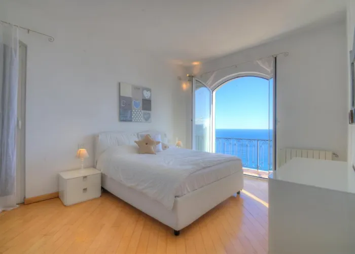 Villa Ischia Attico Sul Mare A Verezzi