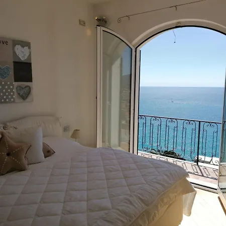 Villa Ischia Attico Sul Mare A Verezzi Borgio Verezzi Exterior photo