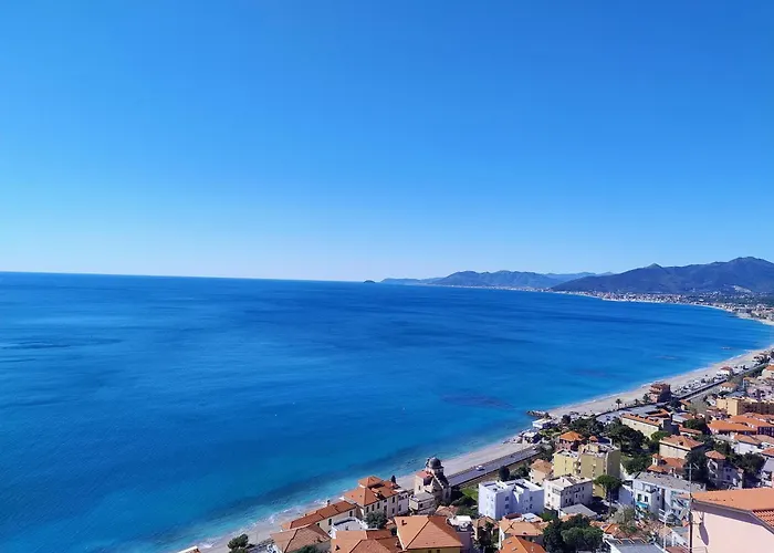 Villa Ischia Attico sul mare a Verezzi